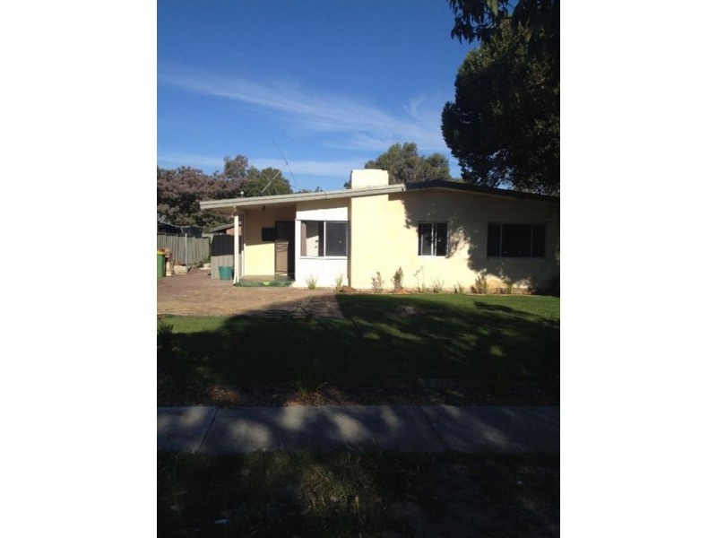 80 Bromley  Road, Hilton WA 6163