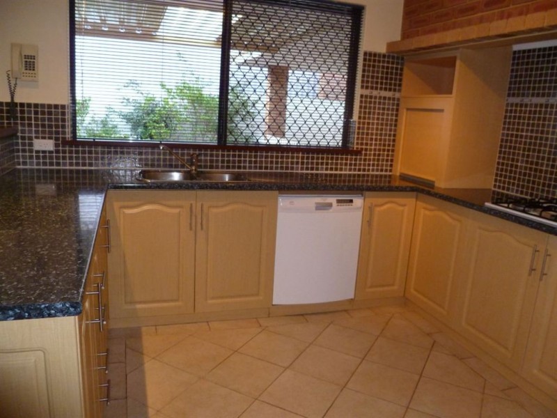 4 Steffanoni Place, Kardinya WA 6163