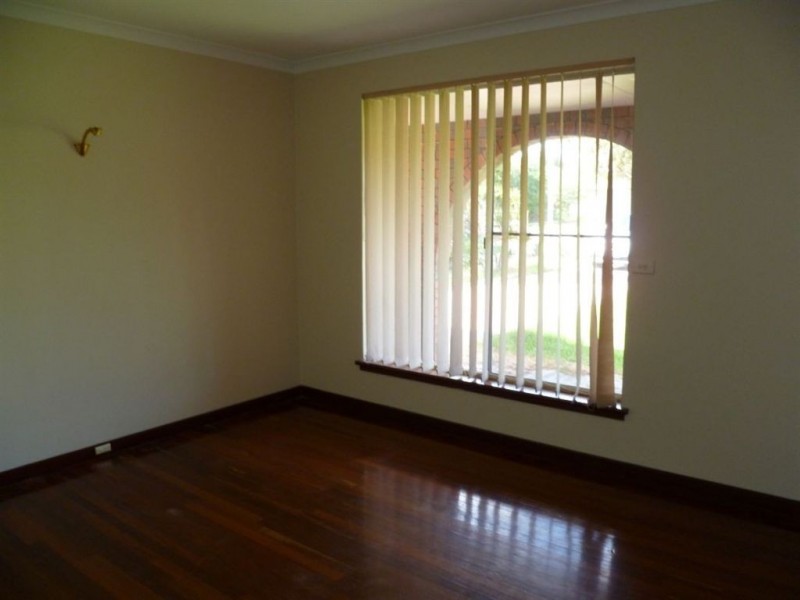 43 Gilbertson Road, Kardinya WA 6163
