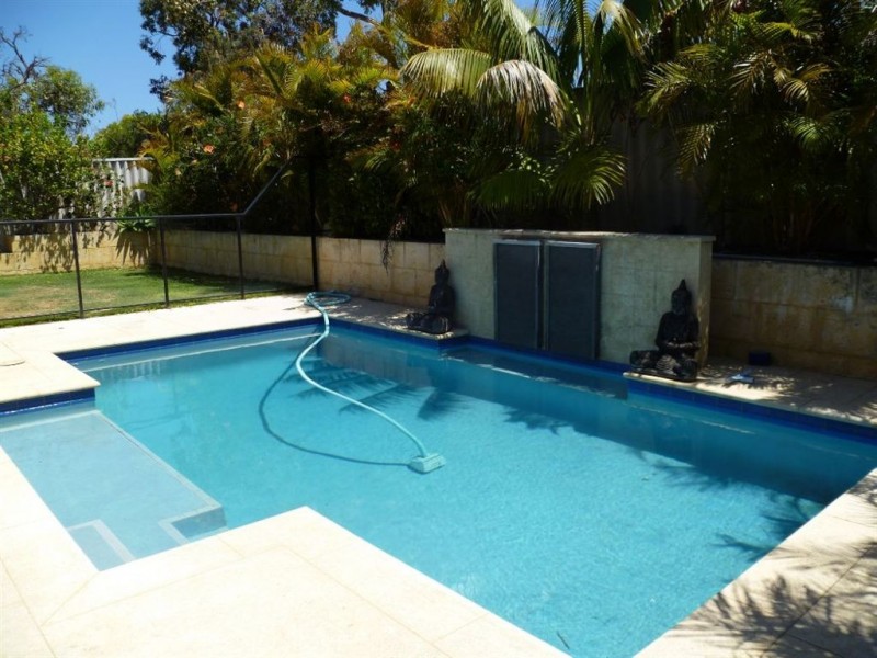 3 Birchgrove Court, Bibra Lake WA 6163
