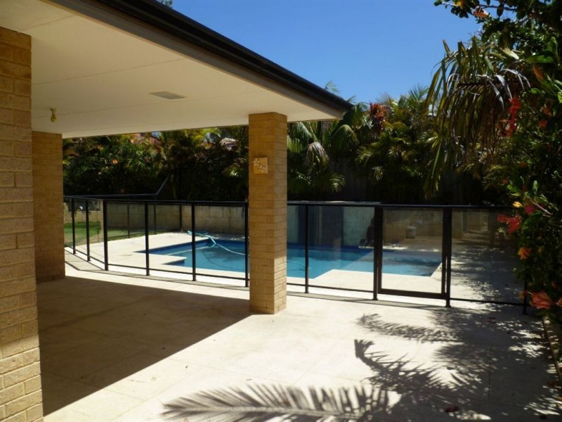 3 Birchgrove Court, Bibra Lake WA 6163