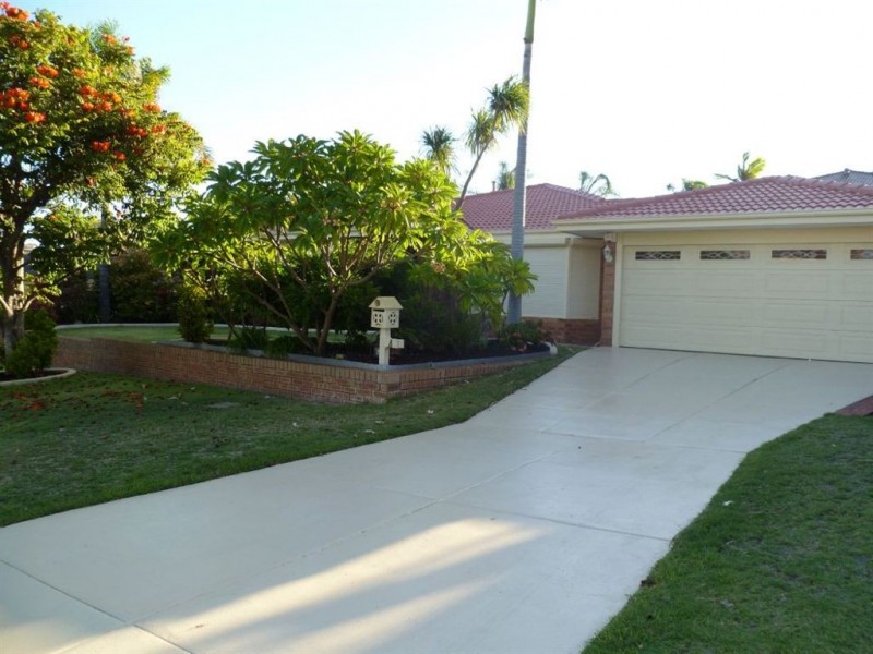 4 Steffanoni Place, Kardinya WA 6163