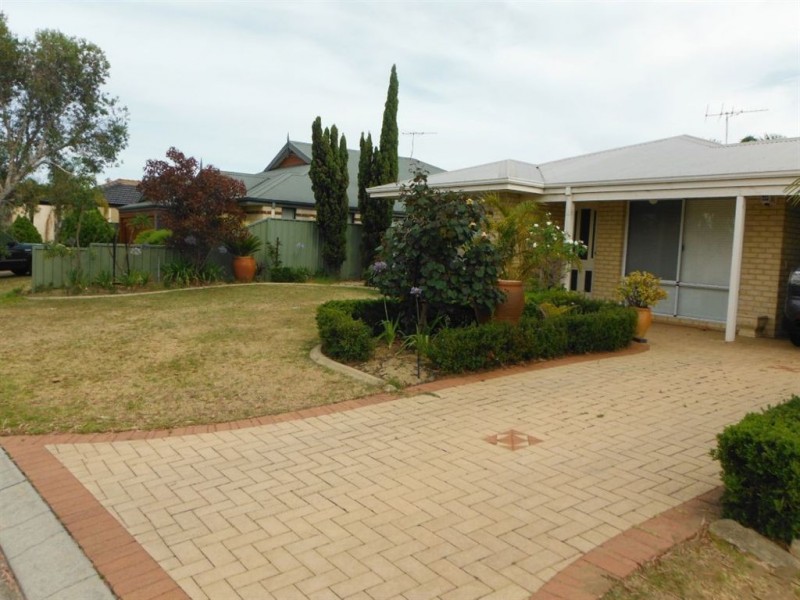 31 Lombe Garden, Atwell WA 6164