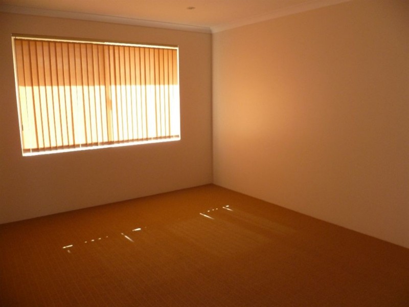 37 College Corner, O’connor WA 6163