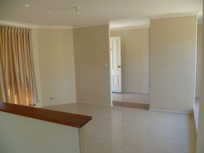 8a Meadow Close, Kardinya WA 6163
