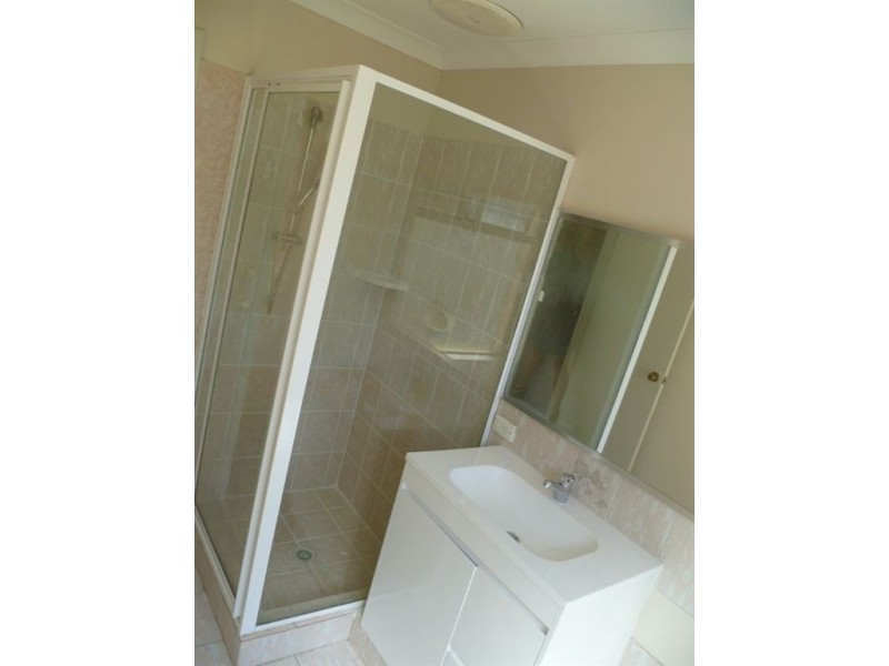 8a Meadow Close, Kardinya WA 6163