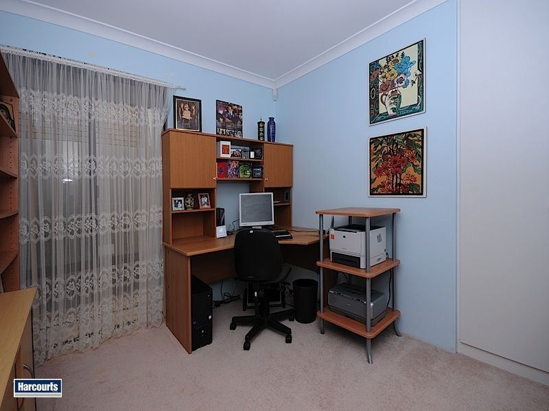 9 Du Maurier Road, North Lake WA 6163