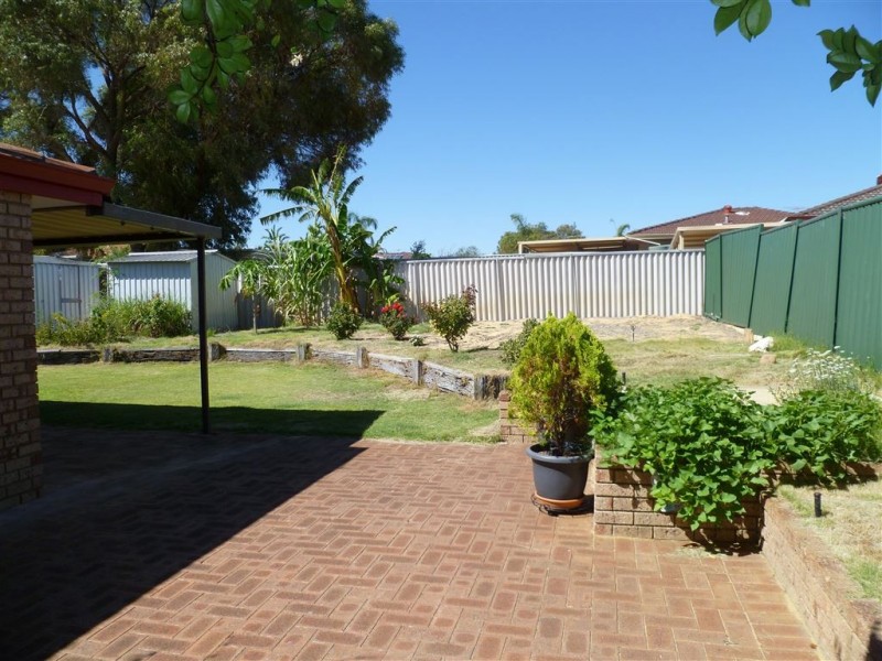 207 Elderberry Drive, South Lake WA 6164