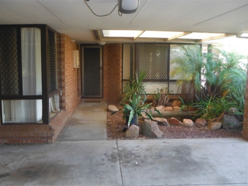 16 Bolderwood Drive, South Lake WA 6164