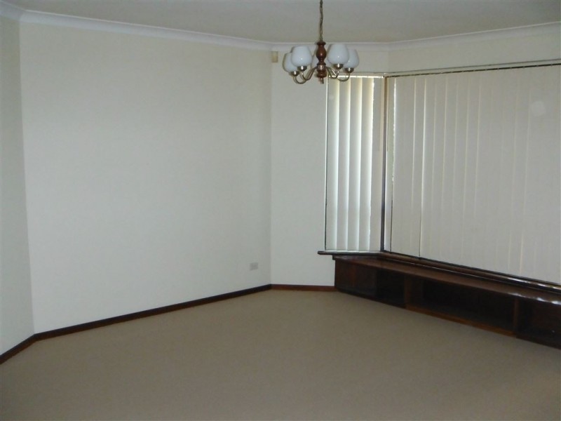 16 Bolderwood Drive, South Lake WA 6164