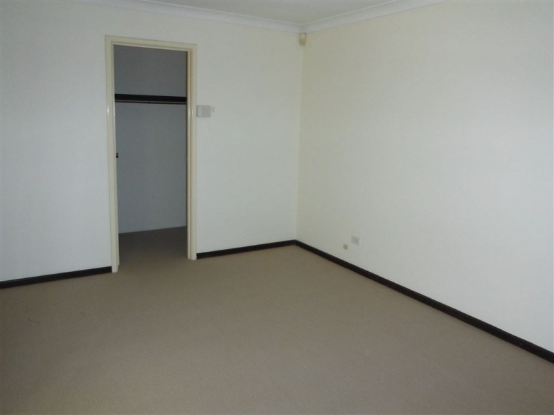 16 Bolderwood Drive, South Lake WA 6164