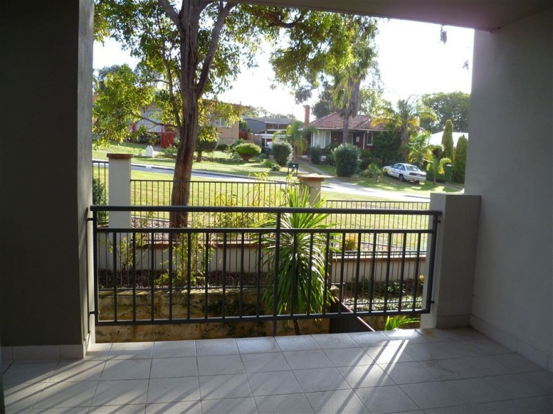 5/15 Rosalind street, Coolbellup WA 6163
