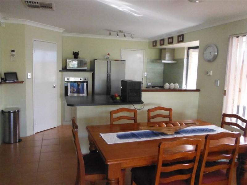 38 Sycamore Avenue, South Lake WA 6164
