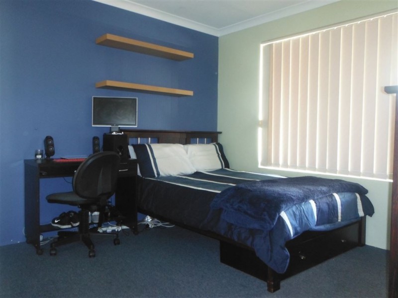 38 Sycamore Avenue, South Lake WA 6164