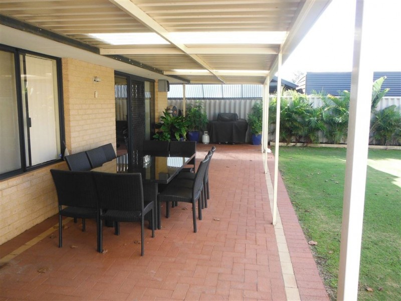 38 Sycamore Avenue, South Lake WA 6164