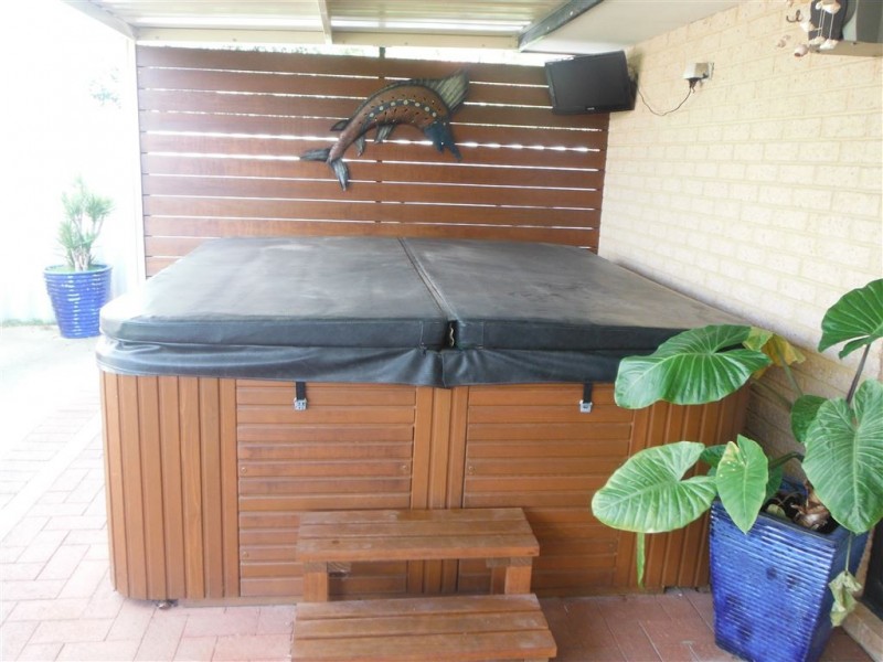 38 Sycamore Avenue, South Lake WA 6164