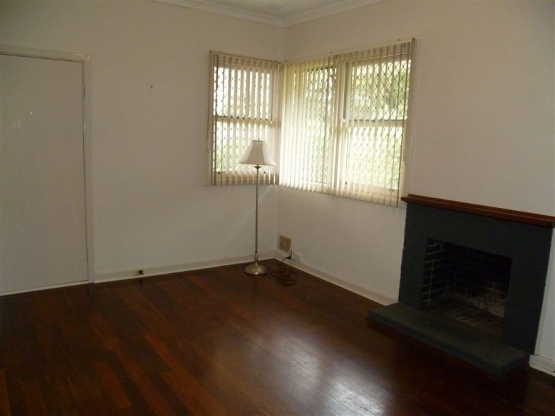 4 Sebastian Crescent, Coolbellup WA 6163