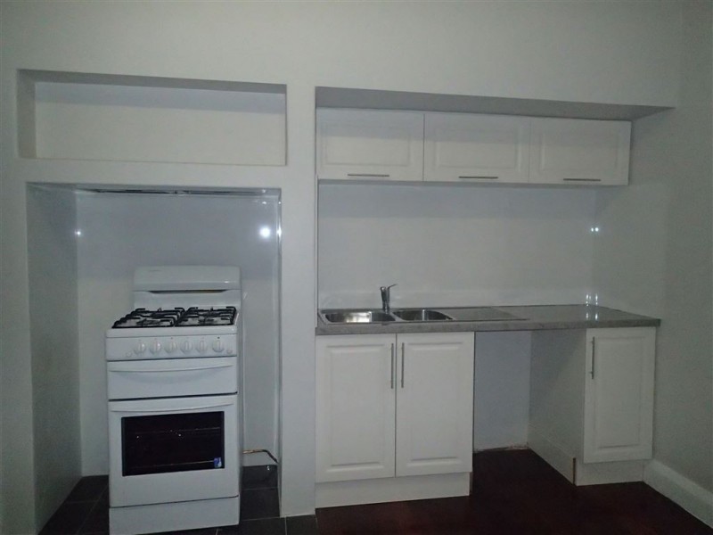 8 Joslin Street, Hilton WA 6163