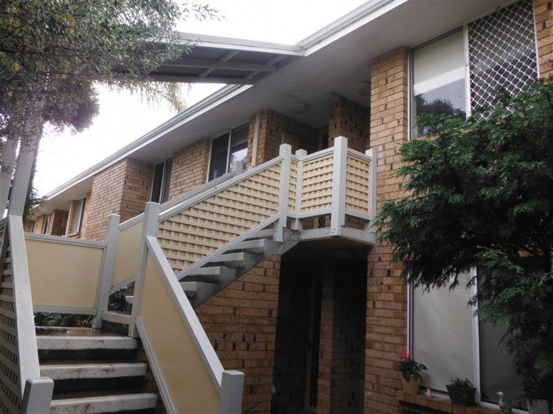 36/2 Pinewood Avenue, Kardinya WA 6163