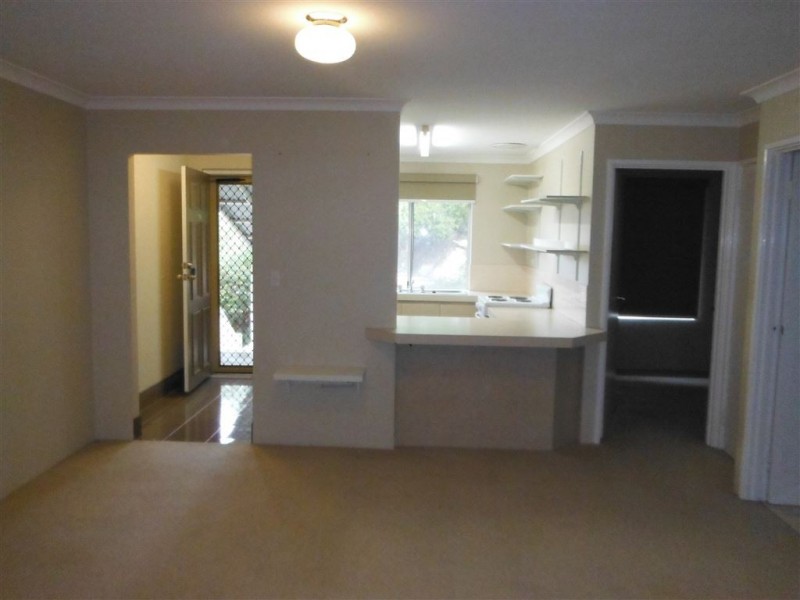 36/2 Pinewood Avenue, Kardinya WA 6163