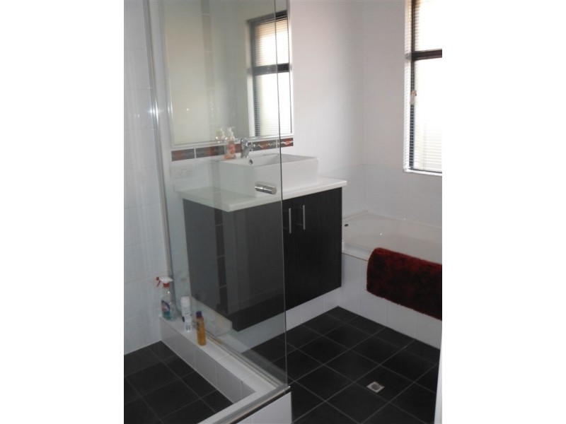26 Wirra Corner, Wandi WA 6167