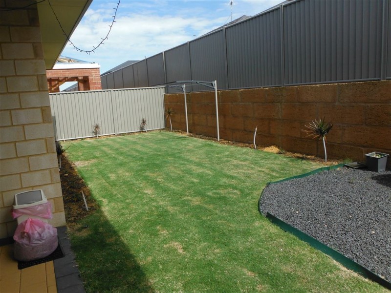 26 Wirra Corner, Wandi WA 6167