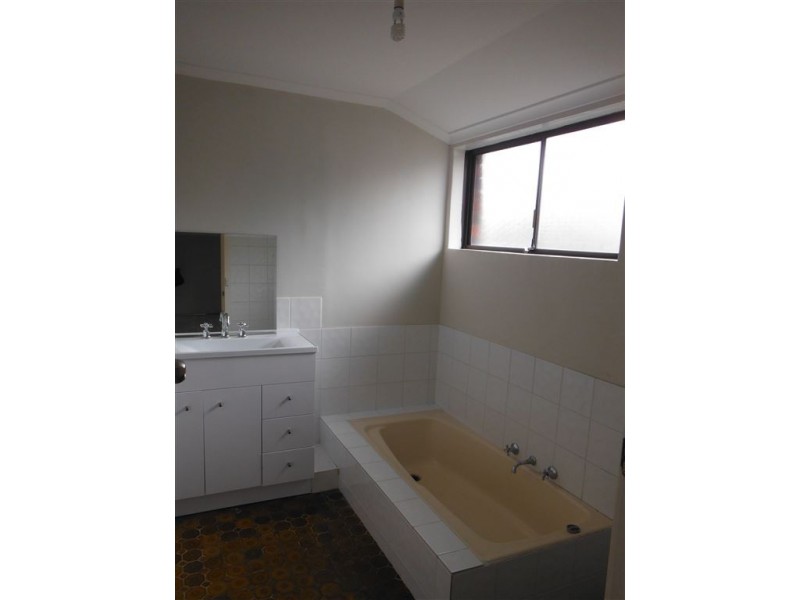 42 Leichhardt Street, Bull Creek WA 6149