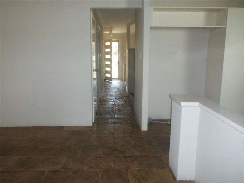 17 Prescott Drive, Kardinya WA 6163