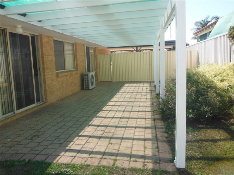 17 Prescott Drive, Kardinya WA 6163