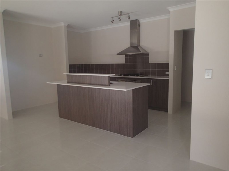 26 Wirra Corner, Wandi WA 6167