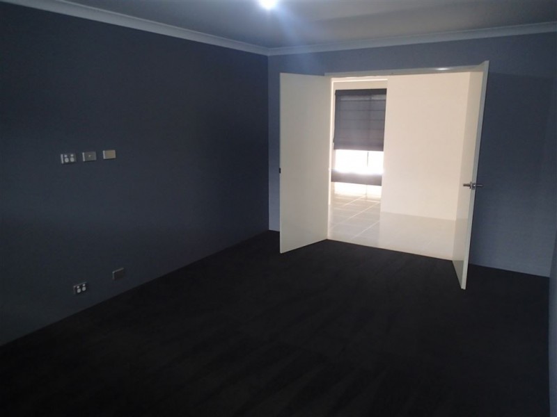 26 Wirra Corner, Wandi WA 6167