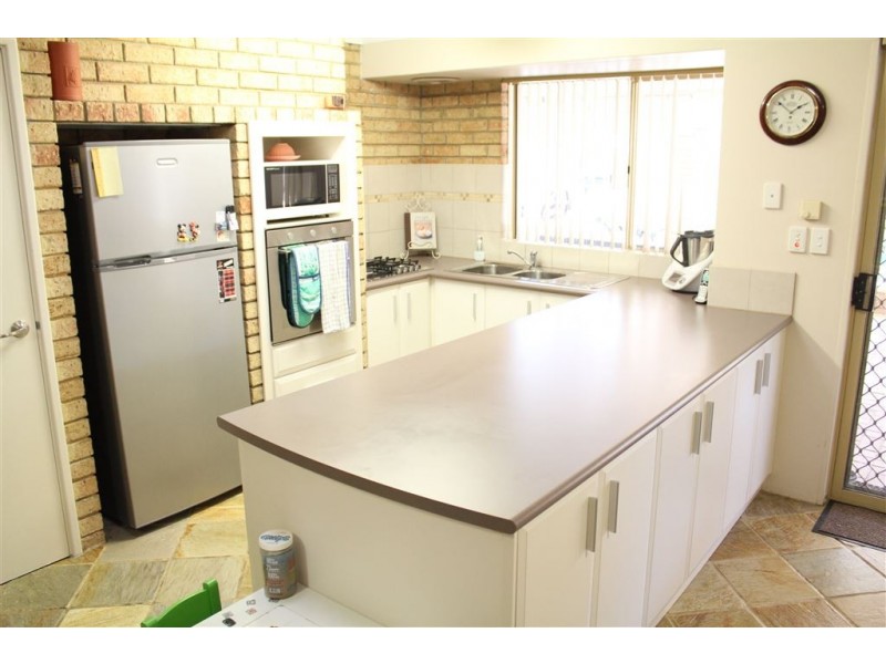 5 Jeavons Place, South Lake WA 6164