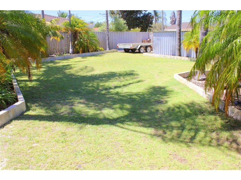 5 Jeavons Place, South Lake WA 6164