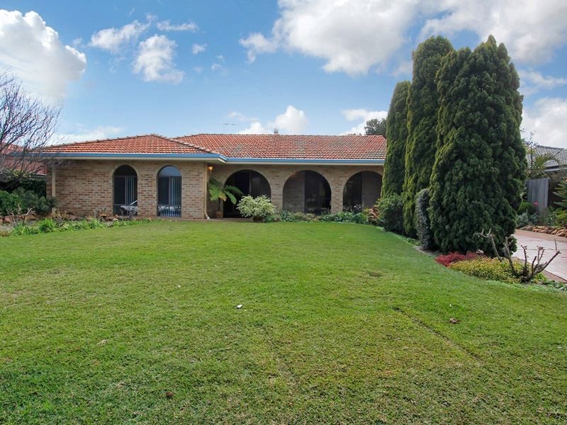 8 Hurley Way, Bull Creek WA 6149