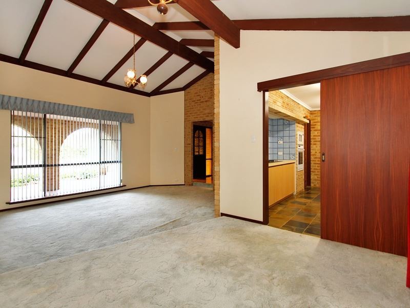 8 Hurley Way, Bull Creek WA 6149