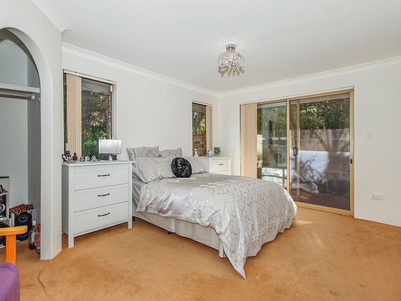 5 Le Souef Drive, Kardinya WA 6163