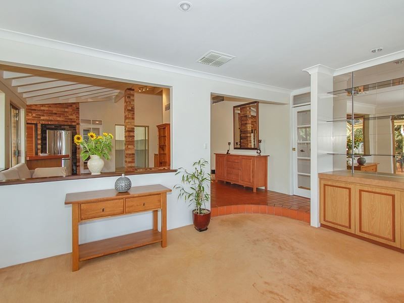 5 Le Souef Drive, Kardinya WA 6163