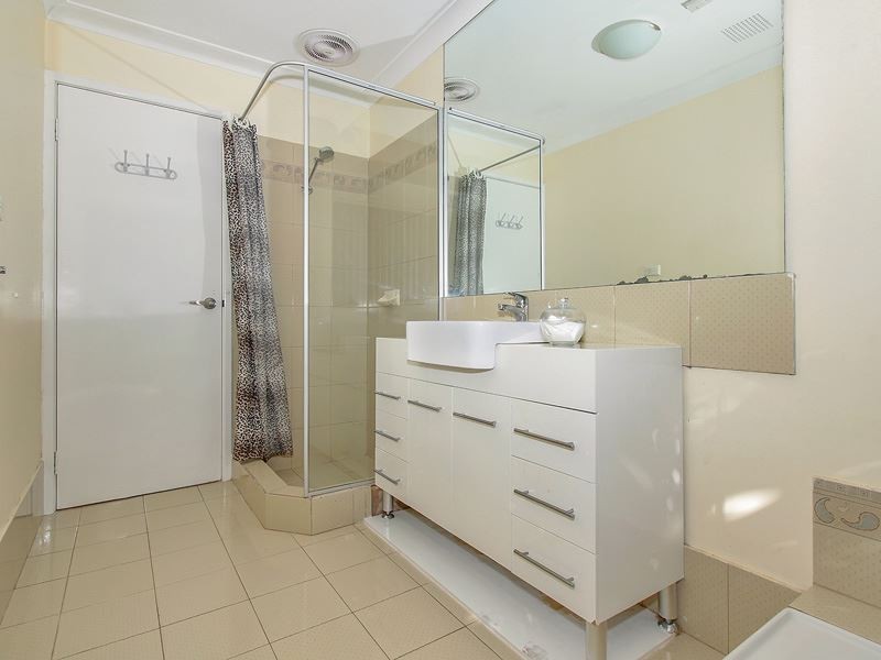 5 Le Souef Drive, Kardinya WA 6163