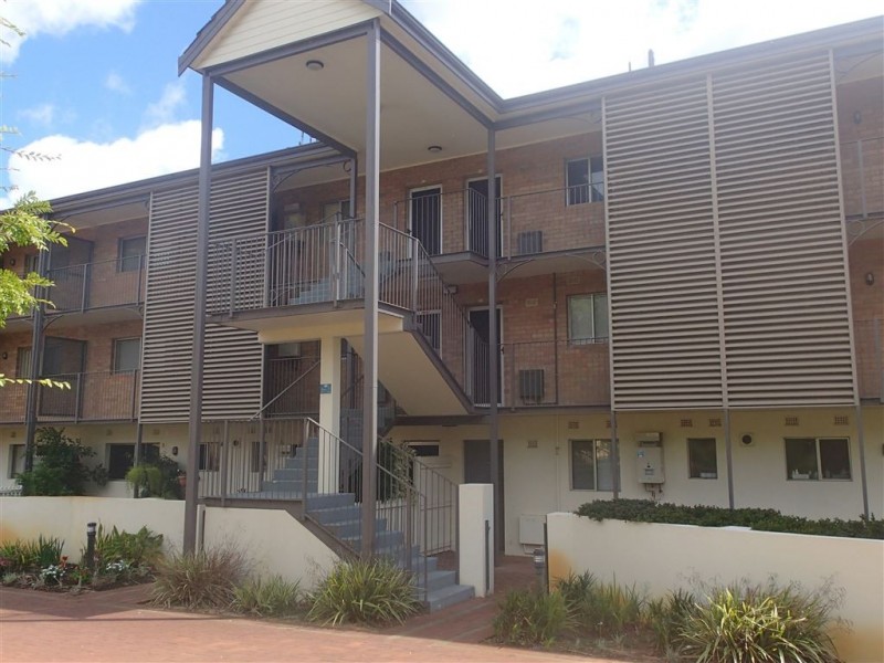 39/79 Waverley Road, Coolbellup WA 6163