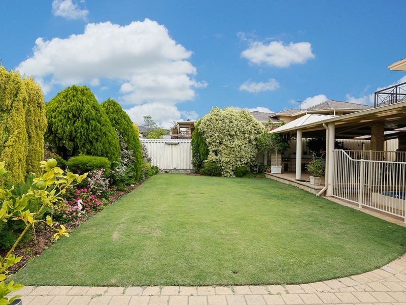 7 Ross Road, Kardinya WA 6163