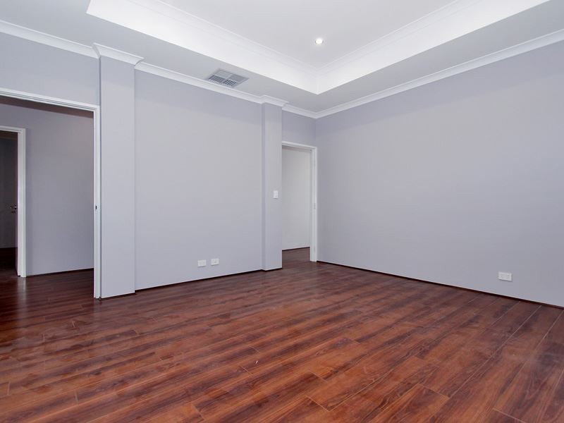 5 Bellas Circuit, Piara Waters WA 6112