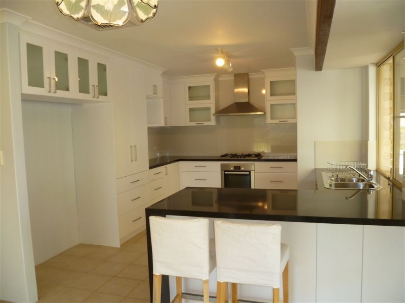 19 Galilee Place, Success WA 6164