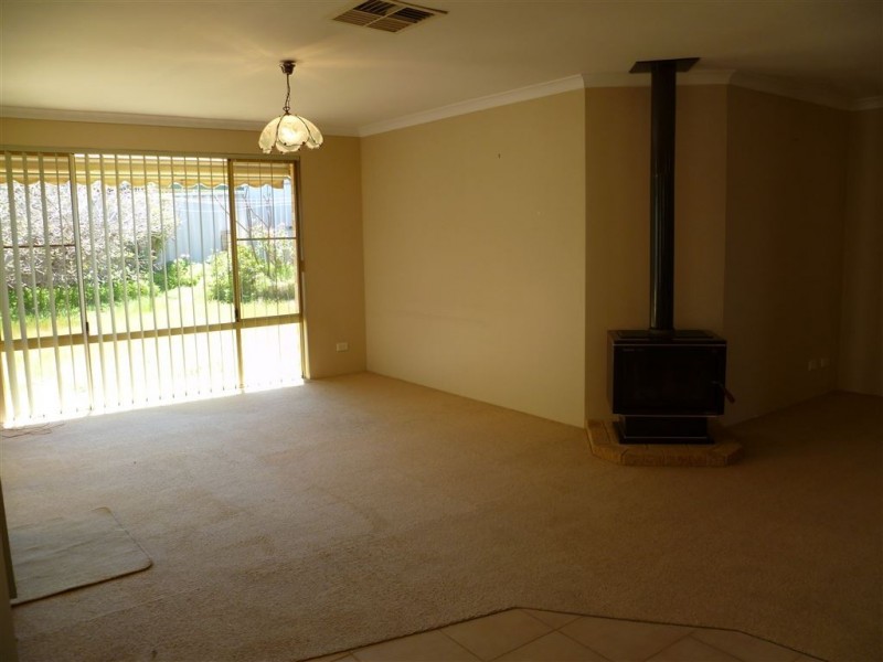 19 Galilee Place, Success WA 6164