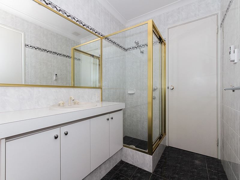 31 Lombe Gardens, Atwell WA 6164