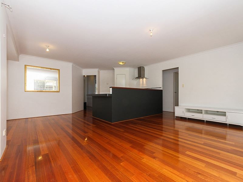 31 Lombe Gardens, Atwell WA 6164