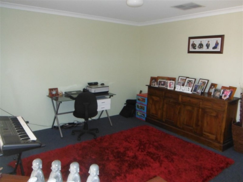 38 Sycamore Avenue, South Lake WA 6164