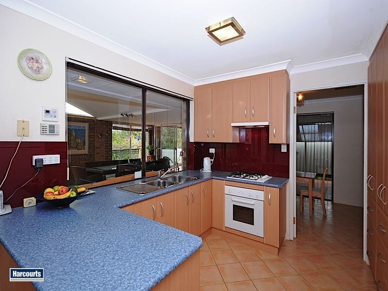 9 Du Maurier Road, North Lake WA 6163