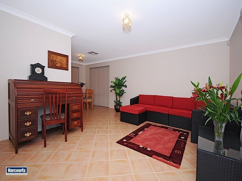 9 Du Maurier Road, North Lake WA 6163