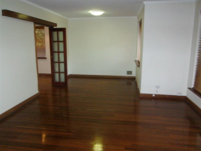 51 Aumerle Way, Spearwood WA 6163