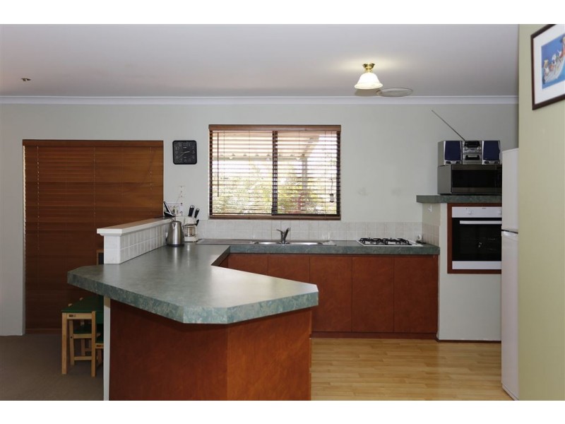 1 Mirabeau Mews, Bibra Lake WA 6163